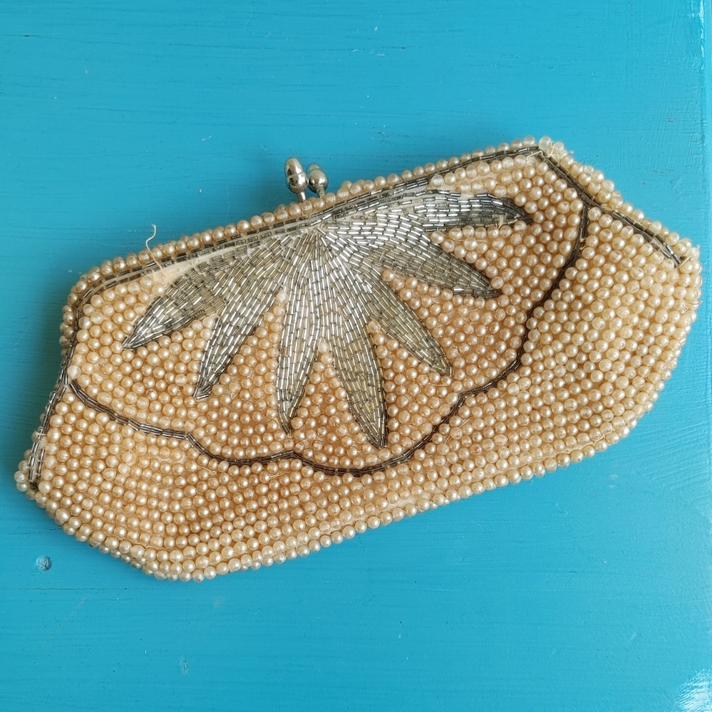 Elegant Cream Beaded Clutch